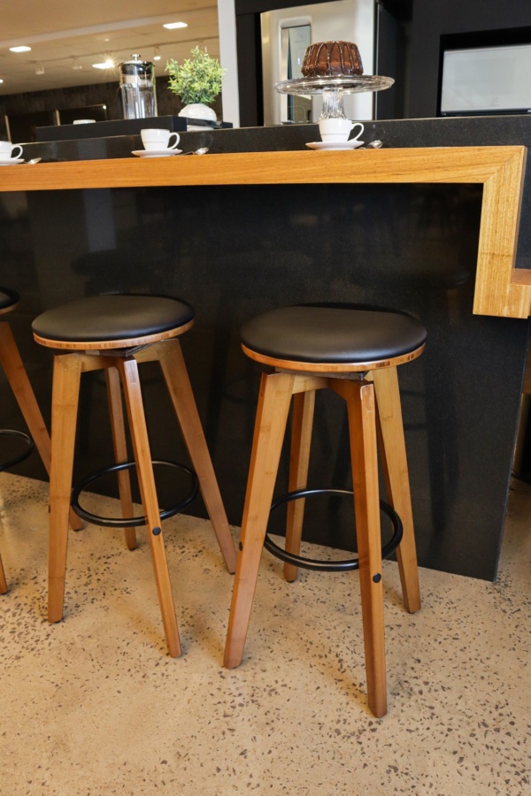 BANQUETA LINHARES TC - Image 2